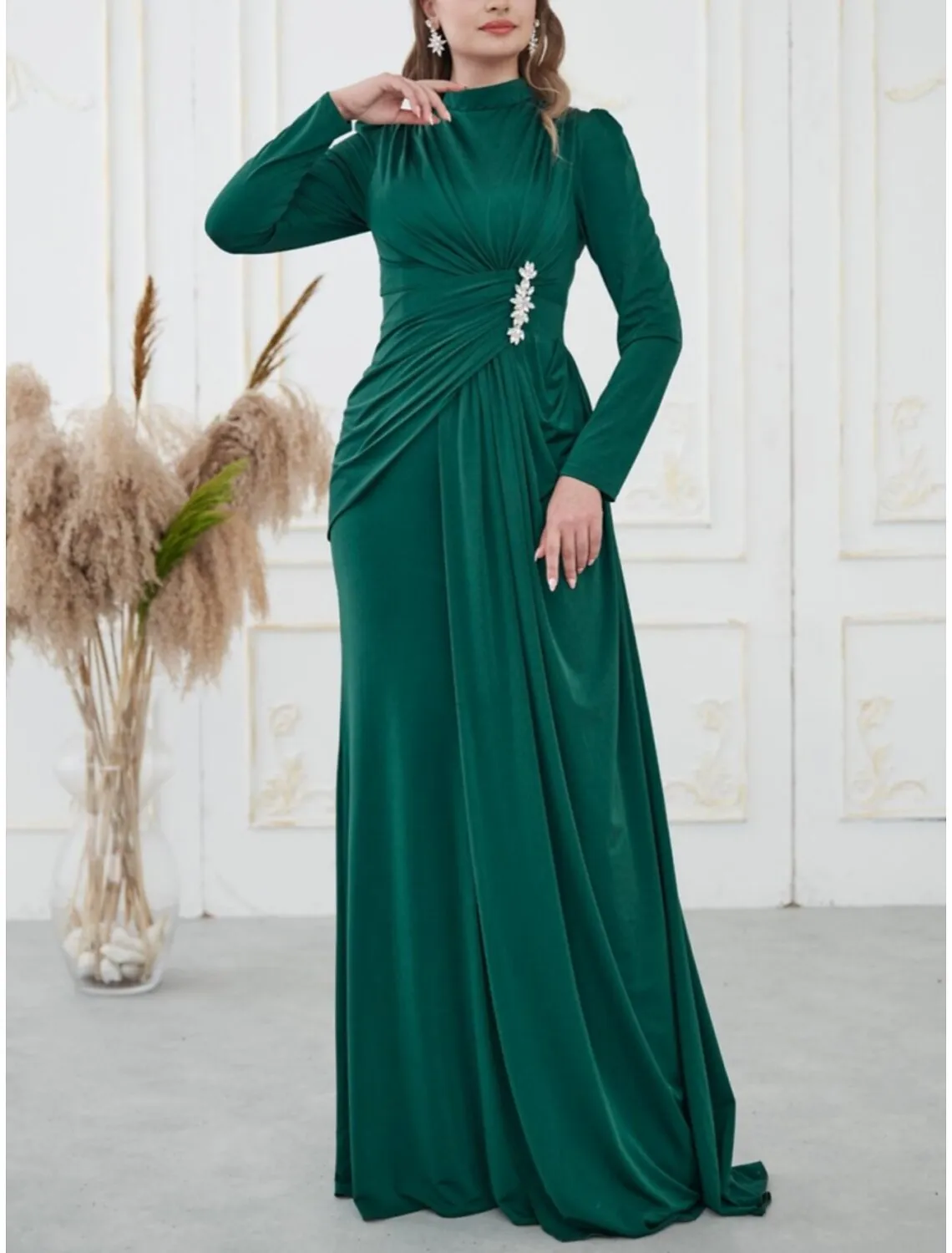 A-Line Evening Gown Elegant Dress Formal Sweep / Brush Train Long Sleeve High Neck Satin with Pleats Sequin
