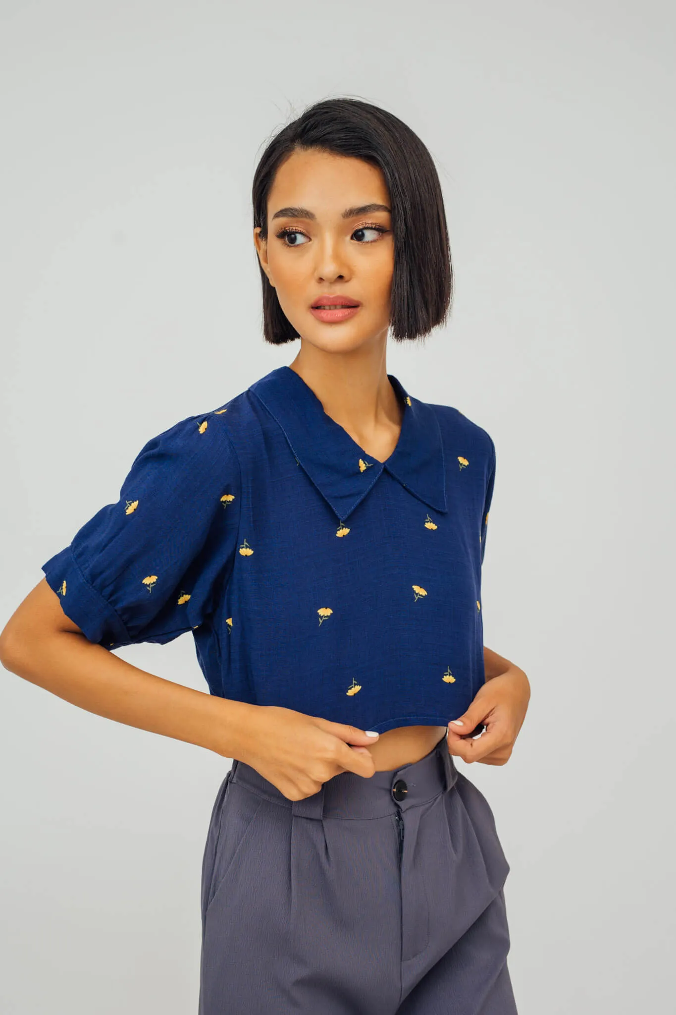 Say Collared Linen Top