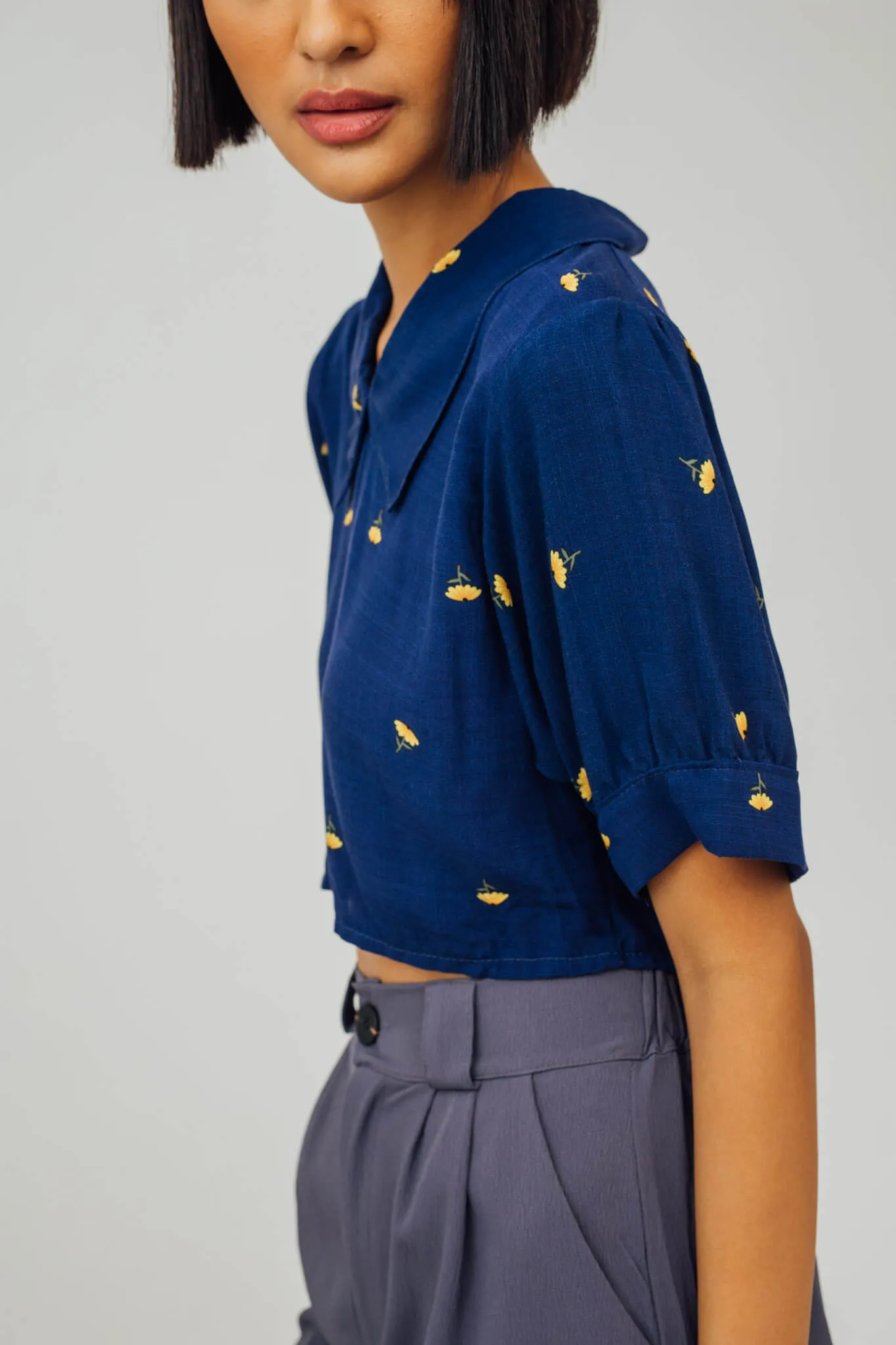 Say Collared Linen Top