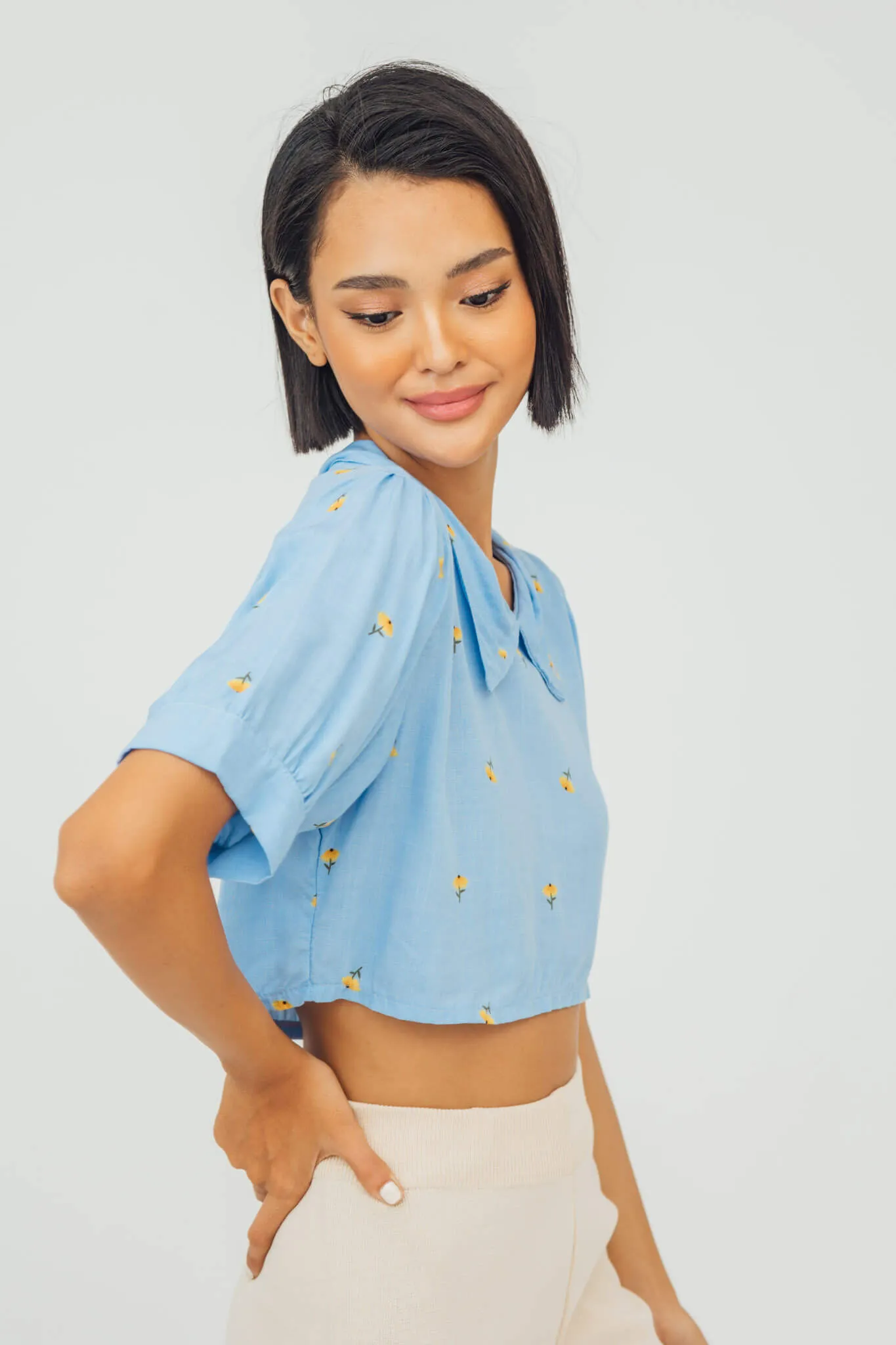 Say Collared Linen Top